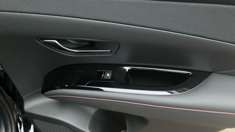 Hyundai TUCSON 1.6T Plug-in Hybrid N Line 5dr Auto Estate